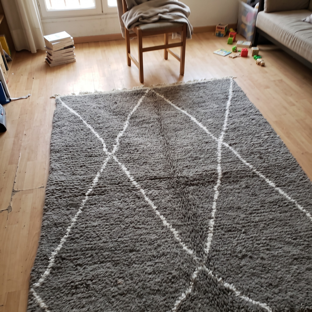 Handmade Moroccan Beni Ourain Rug – Charcoal Gray & White Diamond Shag Wool Rug